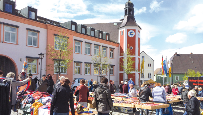 Buntes Markttreiben in Burglengenfeld an „St.Vitus“