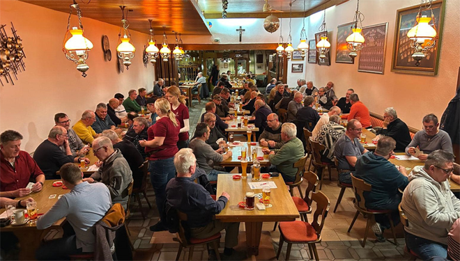 CSU-Preisschafkopf 2025: Gans und Ente warten auf die Gewinner