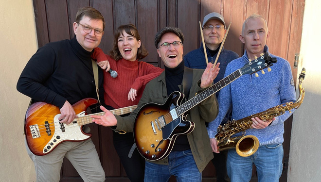 Sing-and-Pray-Gottesdienst in Burglengenfeld mit der "sonntags.offen-Band"